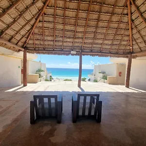 Ocean Front Villa, Locacion In Zone Cancún